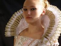 elizabethan standing ruff