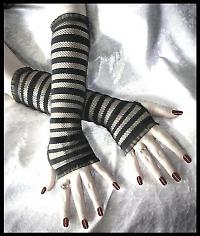 gothic fingerless gloves