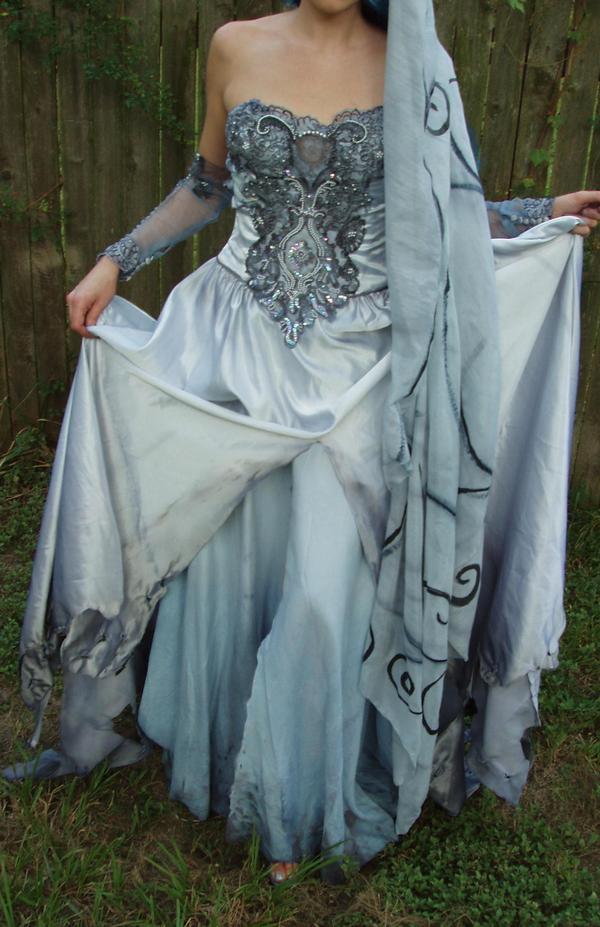 Wedding dress inspired in The Corpse Bride