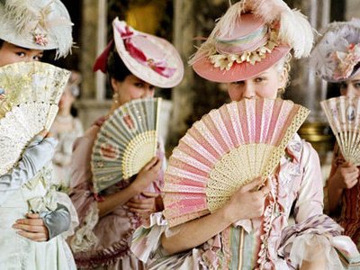 marie antoinette fashion history. Dunst) in Marie Antoinette